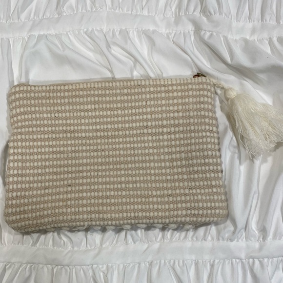 Clutch - Picture 2 of 4